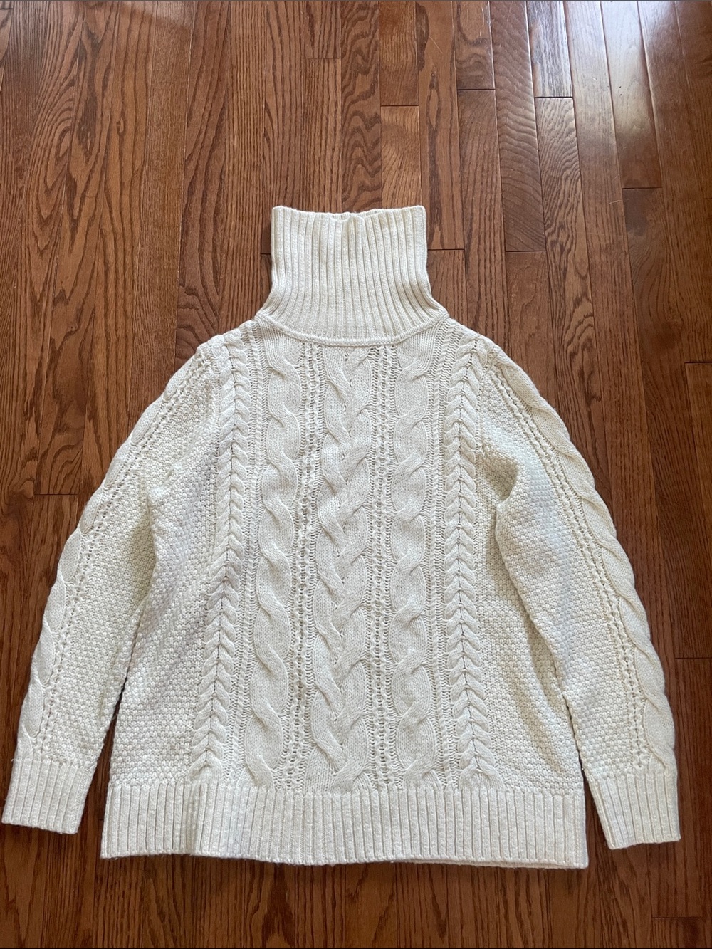 LL Bean Cream Fisherman Cable Knit Turtleneck Sweater Sz Large